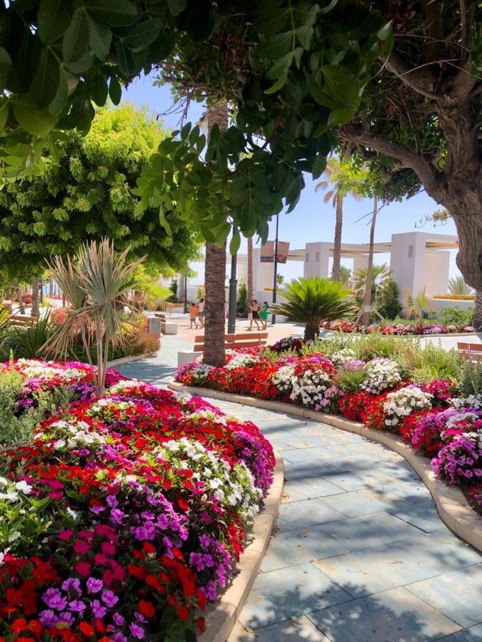 La Rada Beach Estepona Centro Bagian luar foto