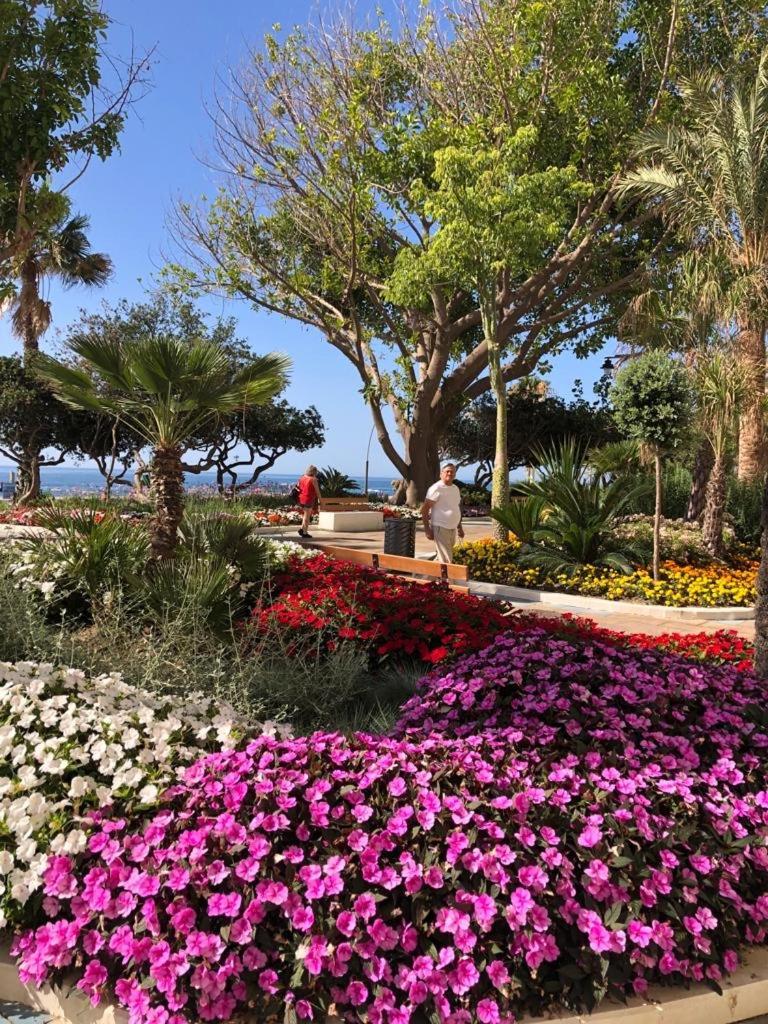 La Rada Beach Estepona Centro Bagian luar foto