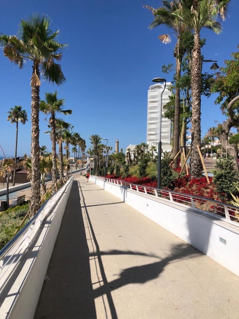 La Rada Beach Estepona Centro Bagian luar foto